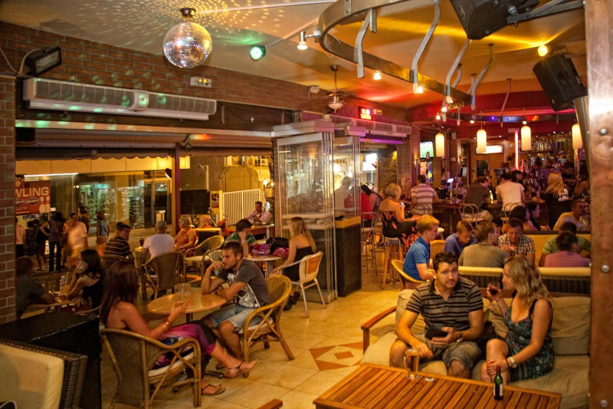 Rea Hotel فاليراكي المظهر الخارجي الصورة